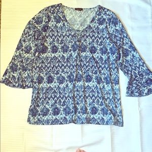 Women’s blue and white blouse